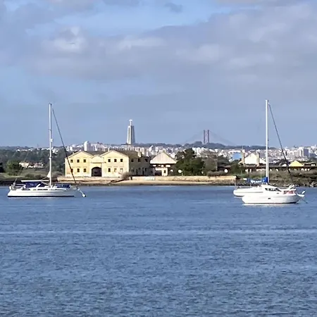 Casa Da Baia * Seixal (Setubal)