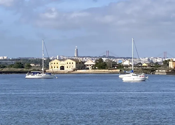 Casa Da Baia * Seixal (Setubal)